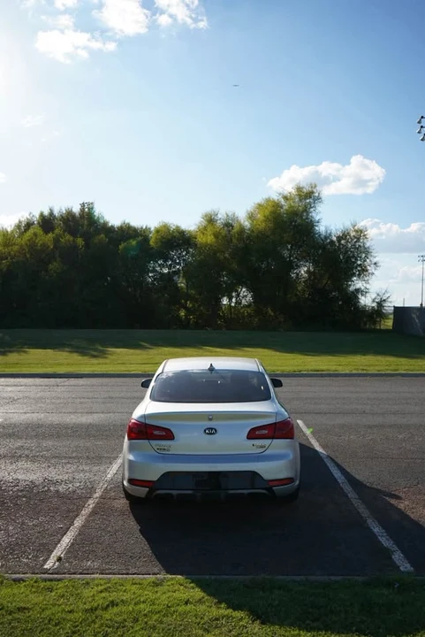 2015 Kia Forte - Image 3 of 9