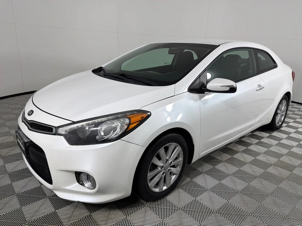 2015 Kia Forte - Image 9 of 21