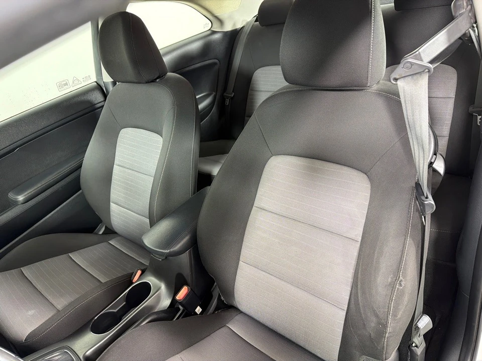 2015 Kia Forte - Image 12 of 21
