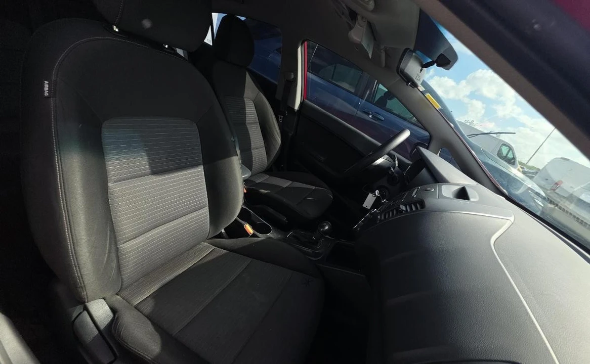 2015 Kia Forte - Image 8 of 14