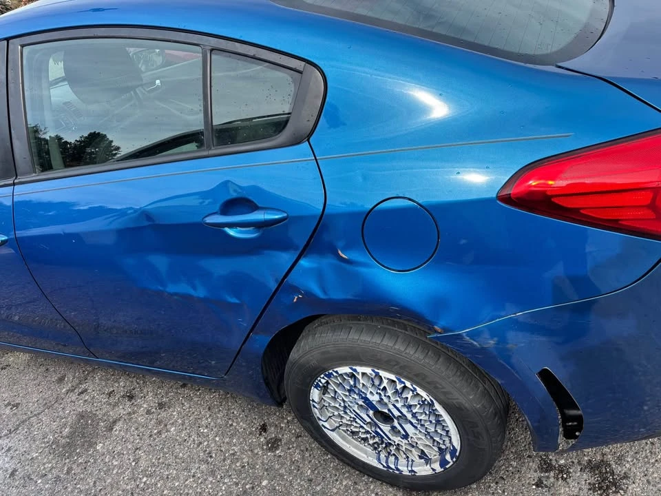 2015 Kia Forte - Image 5 of 11