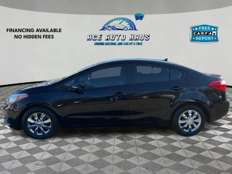 2015 Kia Forte - Image 4 of 12