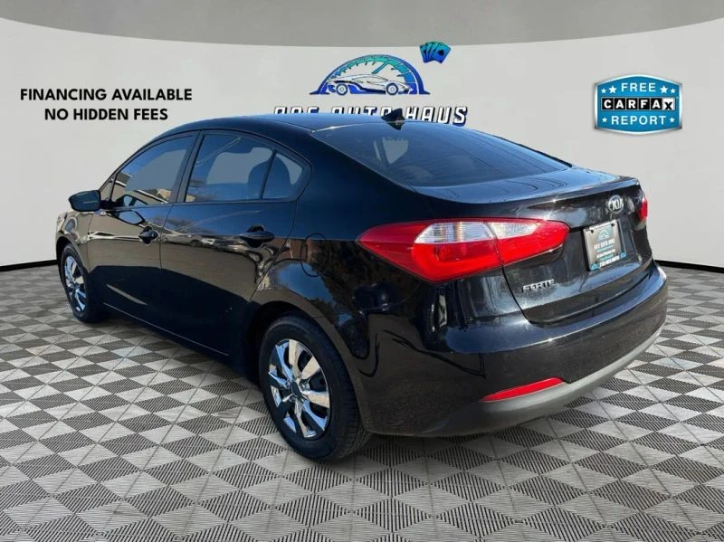 2015 Kia Forte - Image 5 of 12