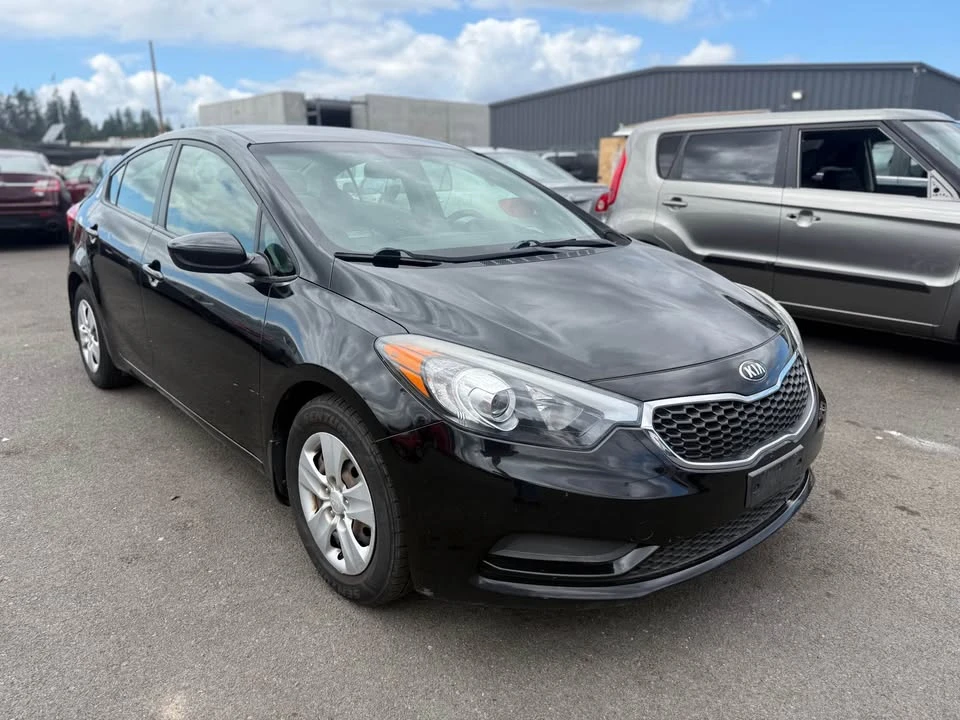 2015 Kia Forte - Image 2 of 15