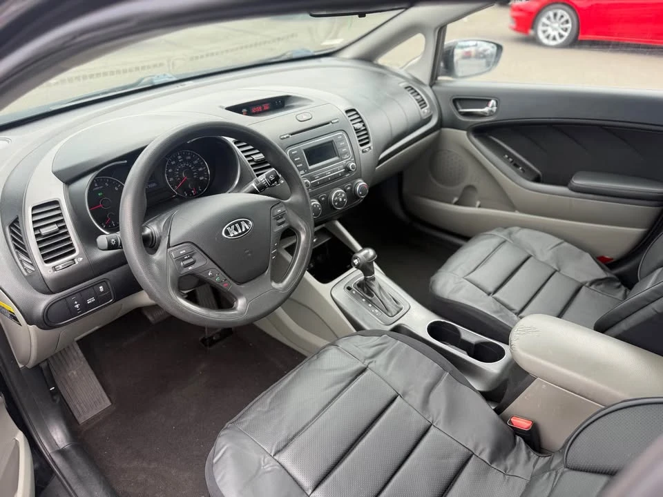 2015 Kia Forte - Image 6 of 15