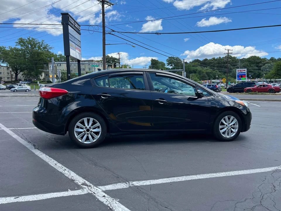 2015 Kia Forte - Image 5 of 9