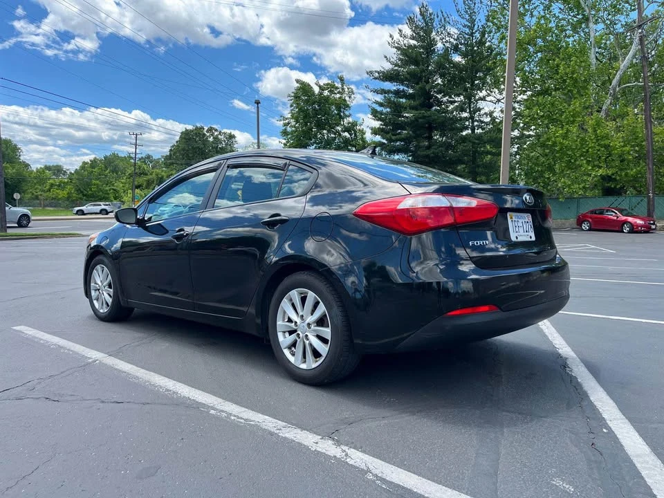 2015 Kia Forte - Image 4 of 9