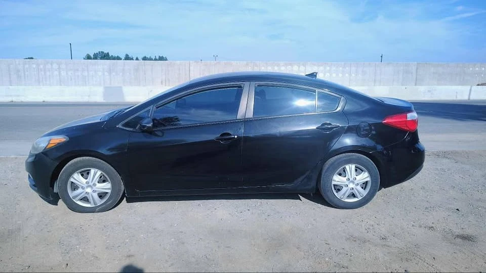 2015 Kia Forte - Image 3 of 7