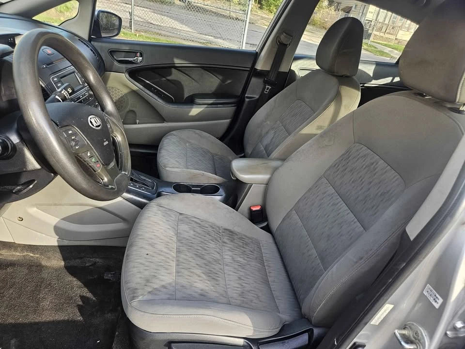 2015 Kia Forte - Image 10 of 11
