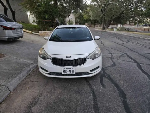 2015 Kia Forte LX Sedan 4D