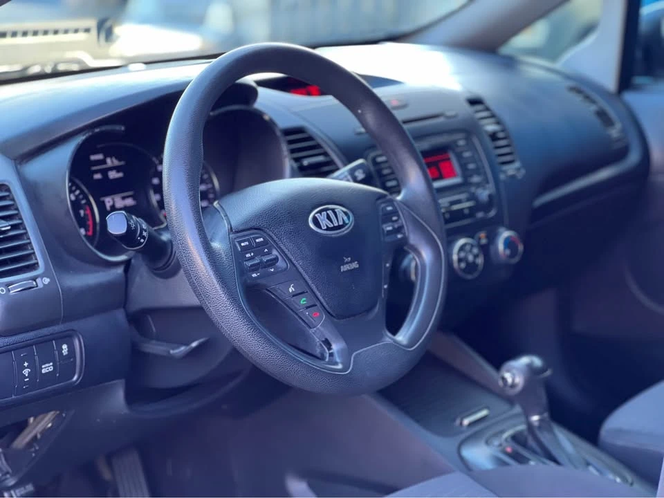 2015 Kia Forte - Image 15 of 20