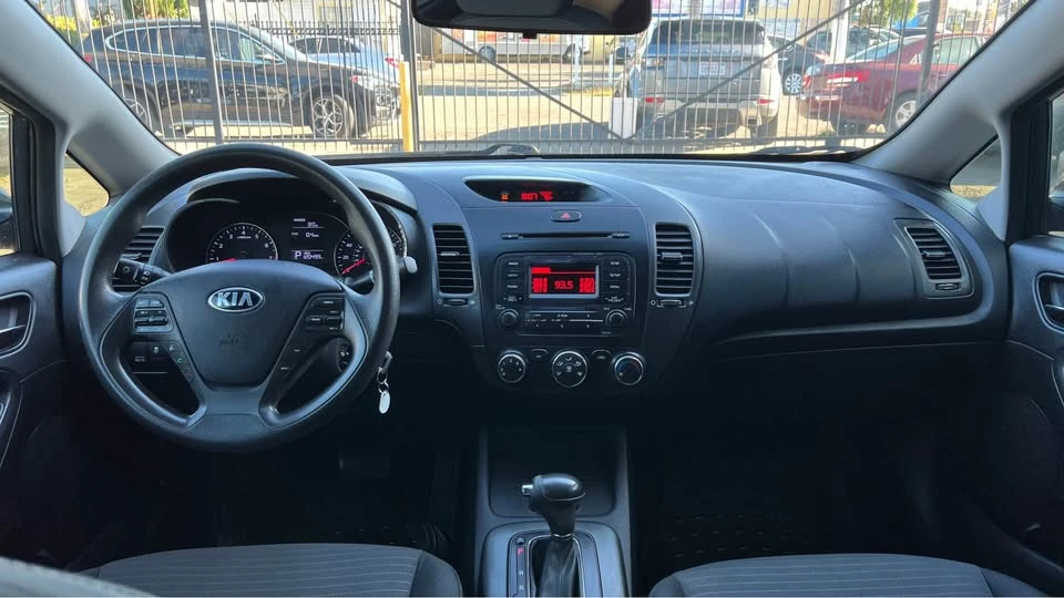 2015 Kia Forte - Image 9 of 20