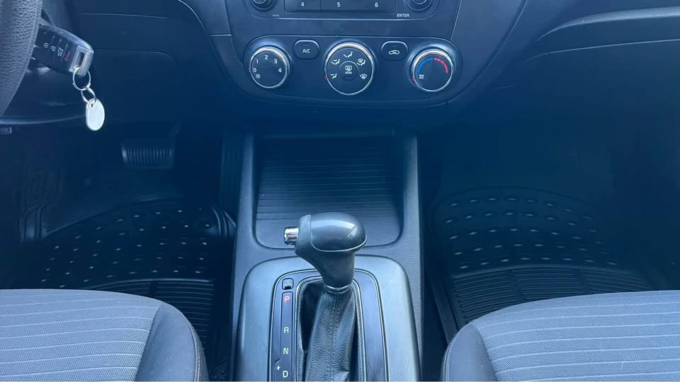 2015 Kia Forte - Image 13 of 20