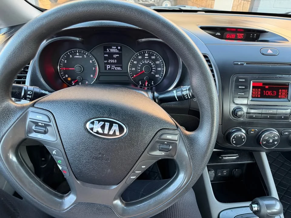 2015 Kia Forte - Image 6 of 7
