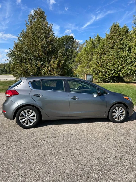 2015 Kia Forte - Image 4 of 11