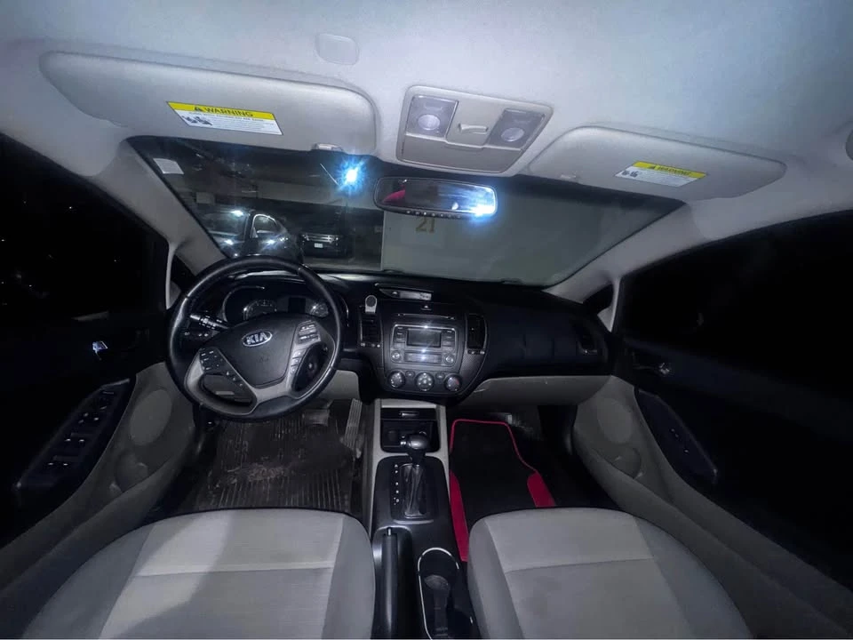 2015 Kia Forte - Image 2 of 5