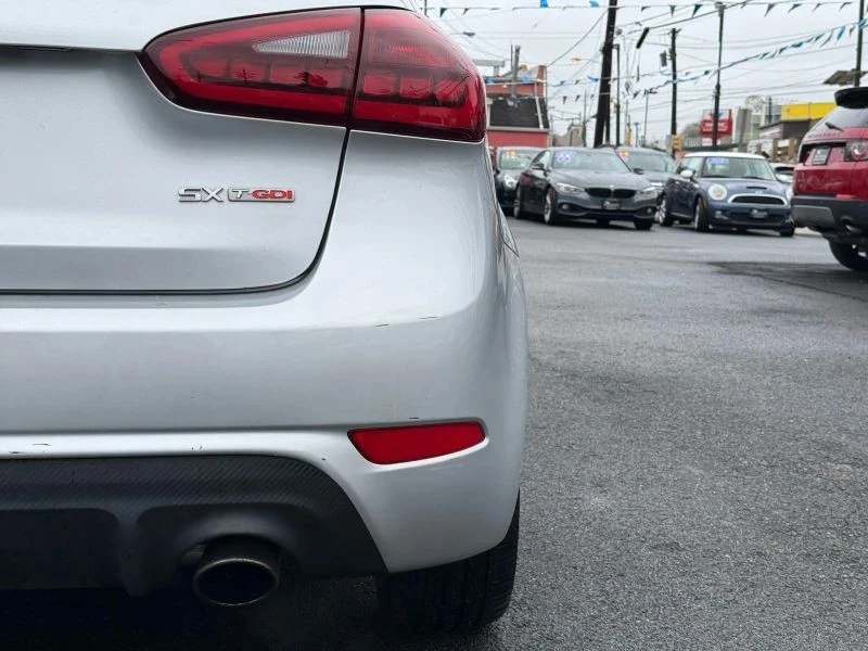 2015 Kia Forte - Image 7 of 12
