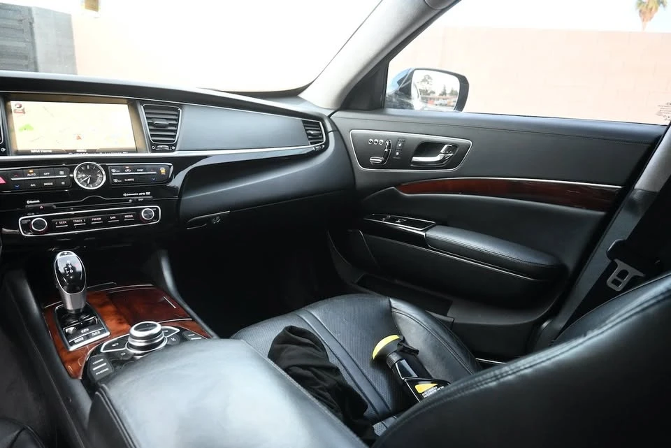 2015 Kia K900 - Image 7 of 20