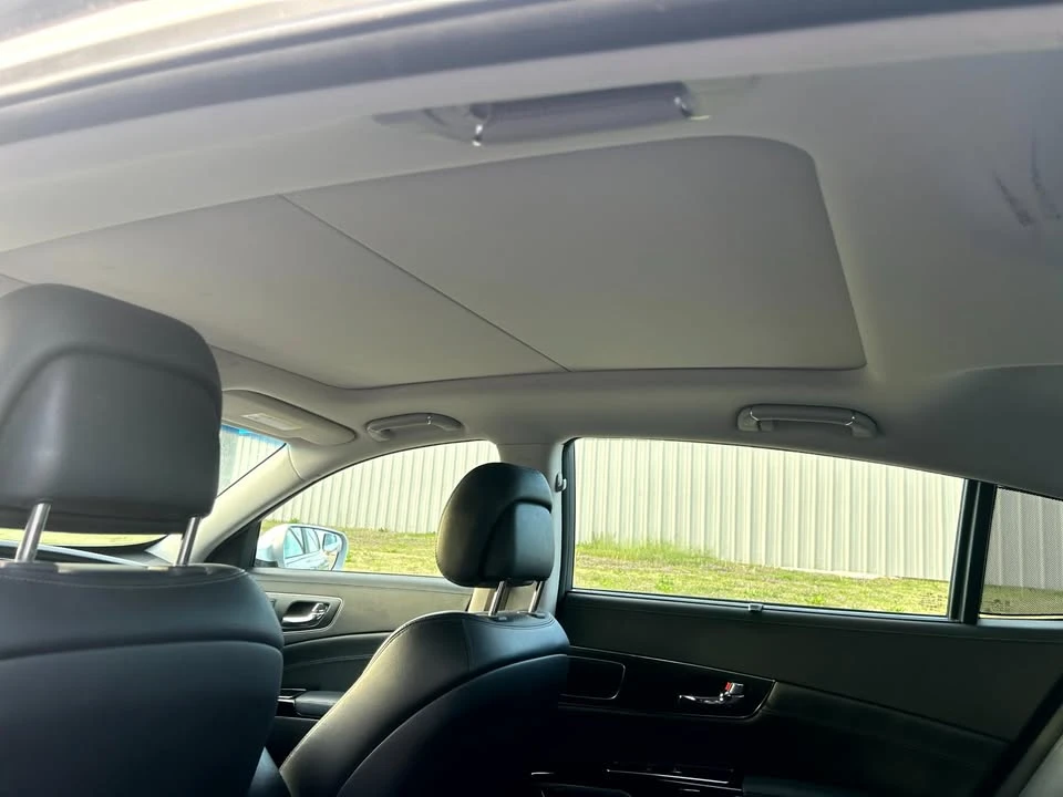 2015 Kia K900 - Image 13 of 20