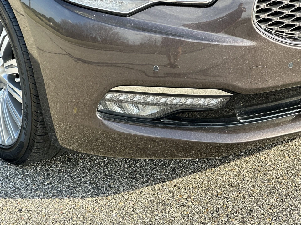 2015 Kia K900 - Image 17 of 31