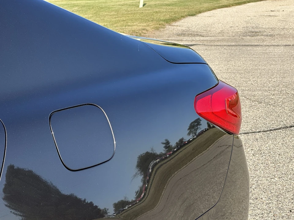 2015 Kia K900 - Image 29 of 31