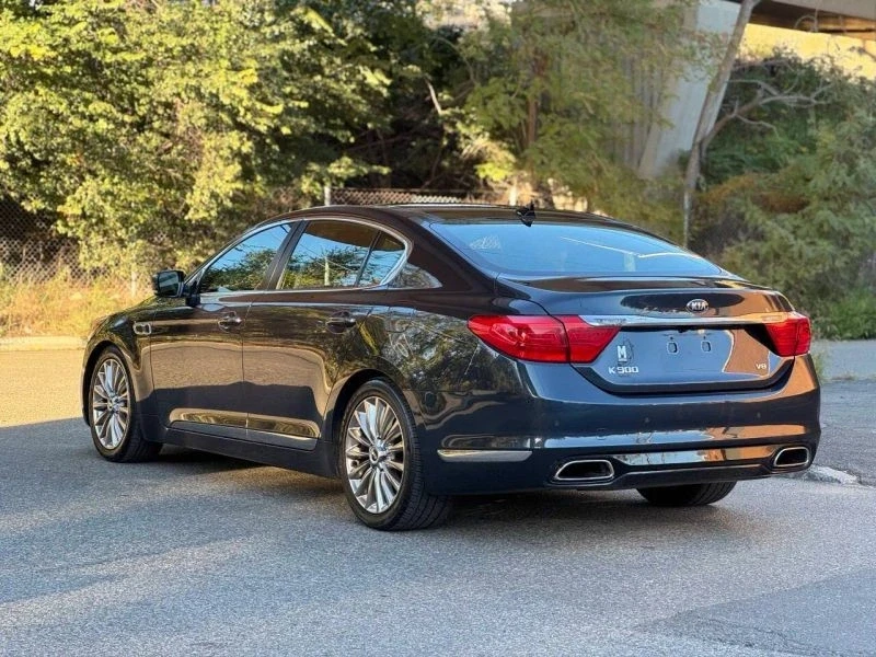 2015 Kia K900 - Image 8 of 12