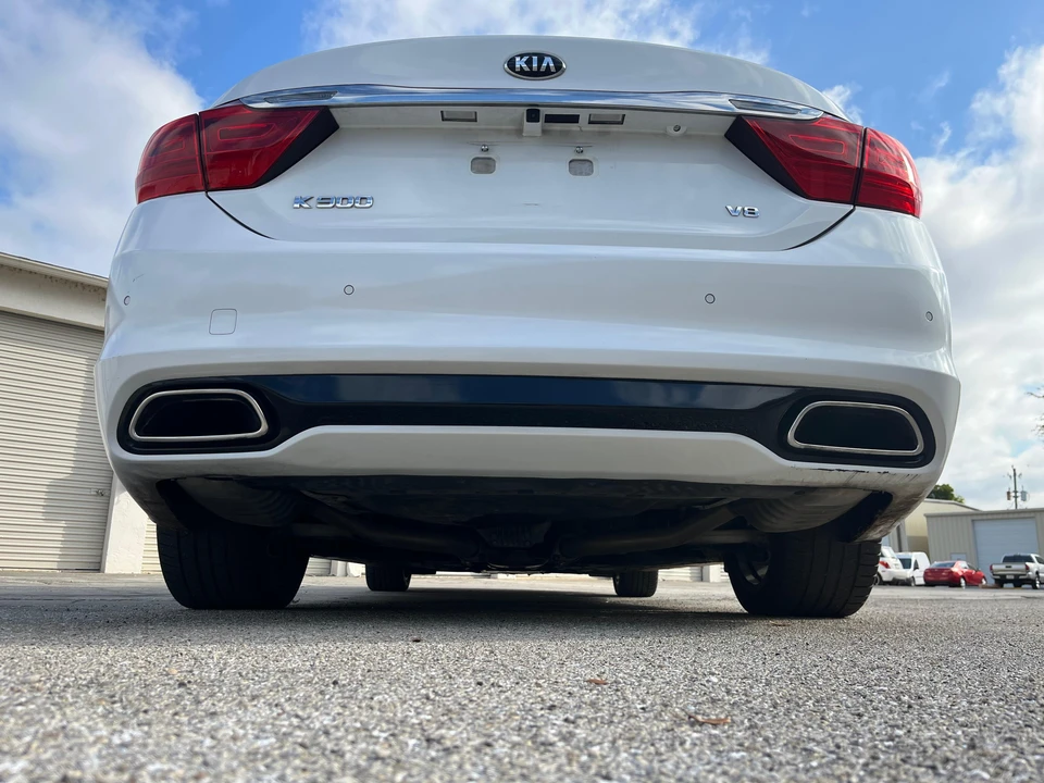 2015 Kia K900 - Image 22 of 31