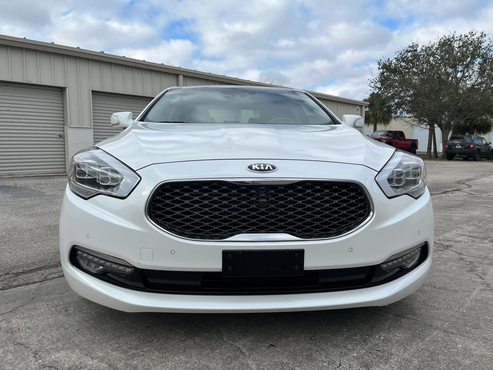 2015 Kia K900 - Image 6 of 31