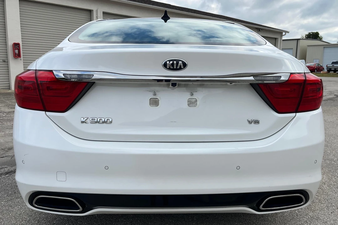 2015 Kia K900 - Image 5 of 31