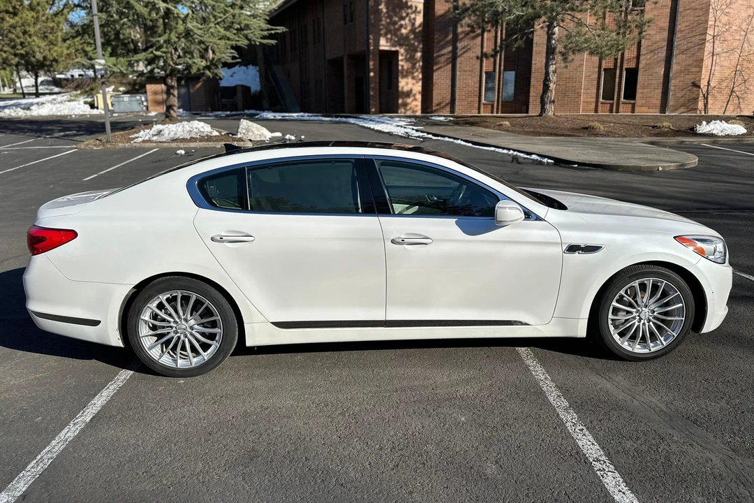 2015 Kia K900 - Image 3 of 31
