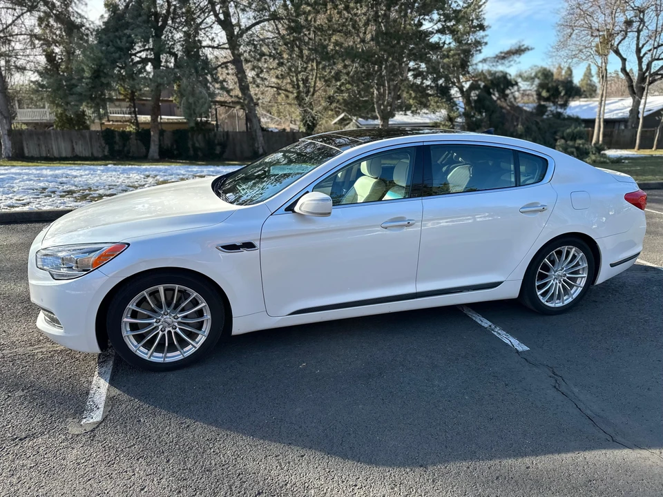 2015 Kia K900 - Image 7 of 31