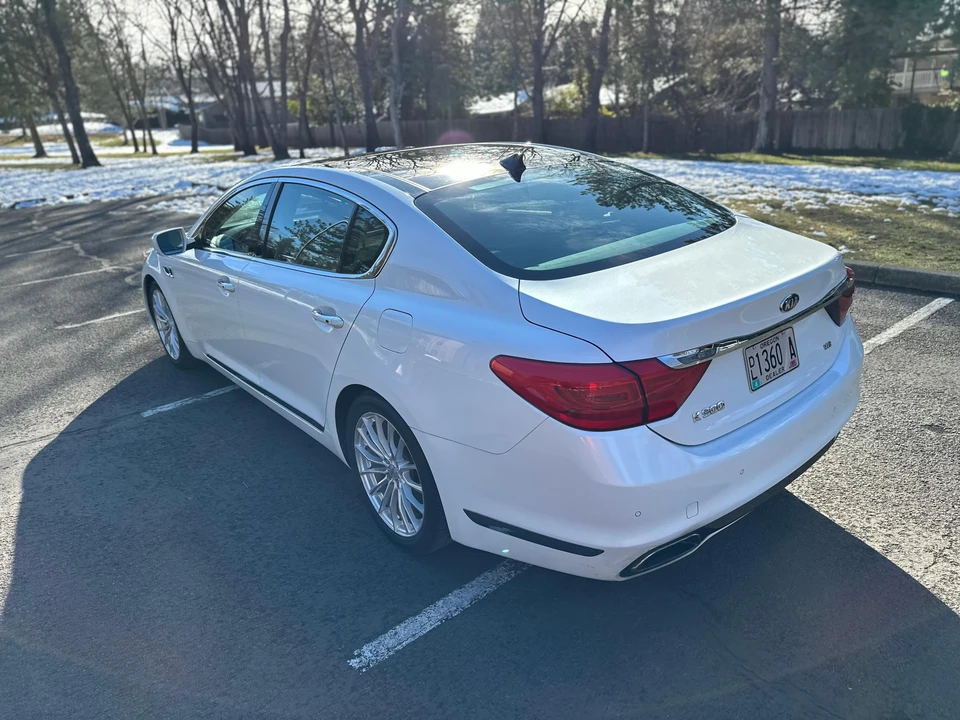 2015 Kia K900 - Image 11 of 31