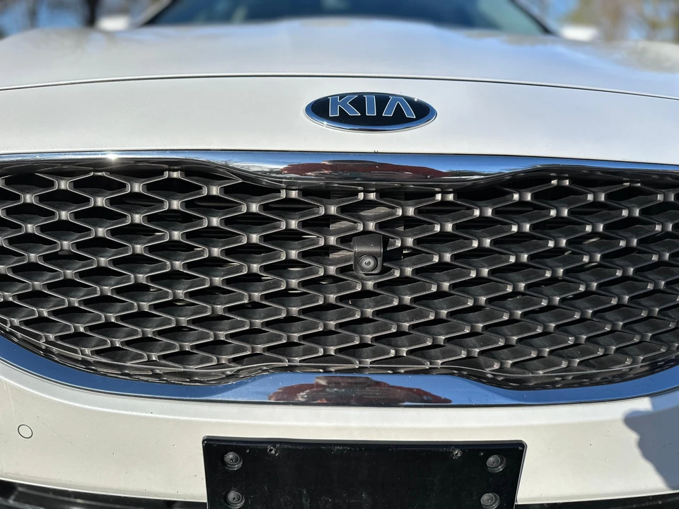 2015 Kia K900 - Image 20 of 31