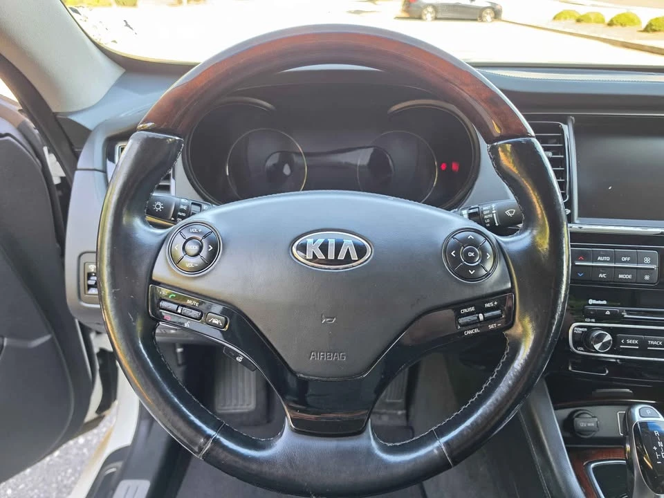 2015 Kia K900 - Image 7 of 16