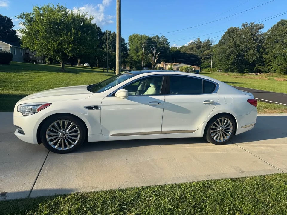 2015 Kia K900 - Image 3 of 17