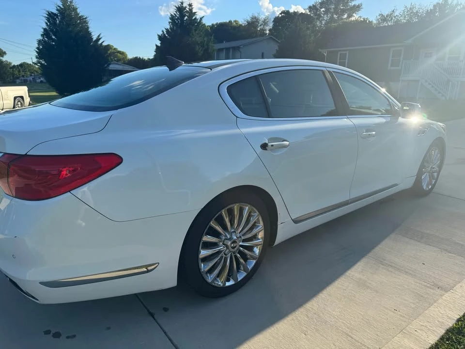 2015 Kia K900 - Image 4 of 17