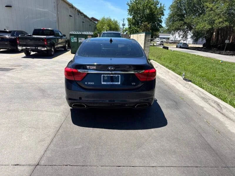 2015 Kia K900 - Image 8 of 20