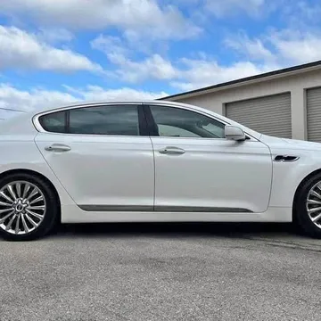 2015 Kia K900 Luxury Sedan 4D