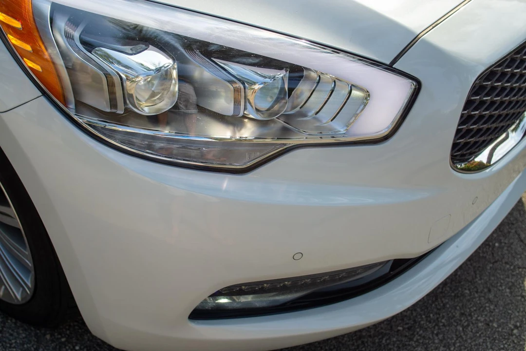 2015 Kia K900 - Image 30 of 31