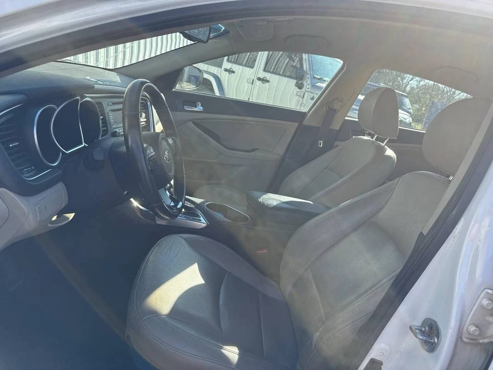 2015 Kia Optima/K5 - Image 8 of 17
