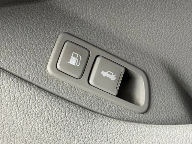 2015 Kia Optima/K5 - Image 19 of 21