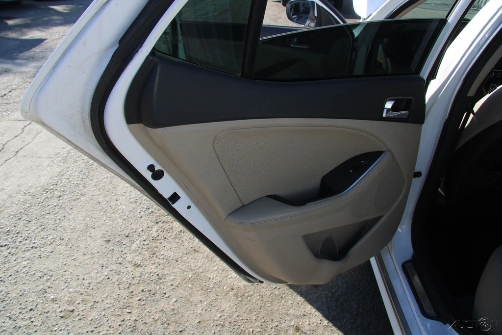 2015 Kia Optima/K5 - Image 21 of 21