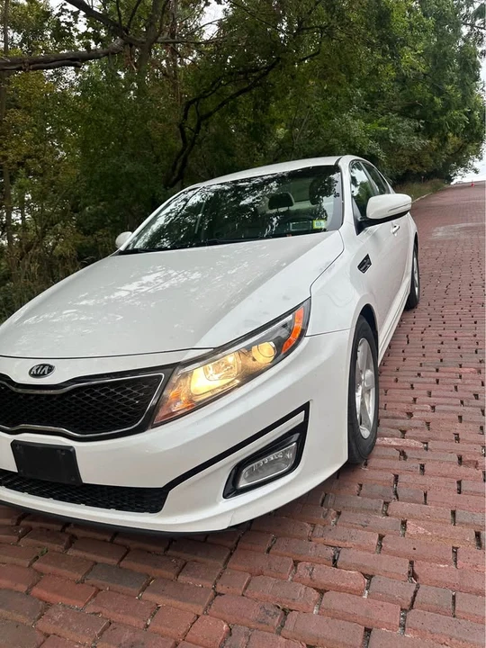 2015 Kia Optima/K5 - Image 2 of 20