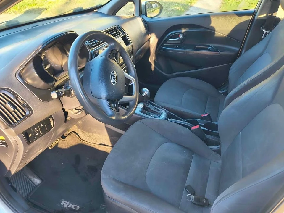 2015 Kia Rio - Image 2 of 7