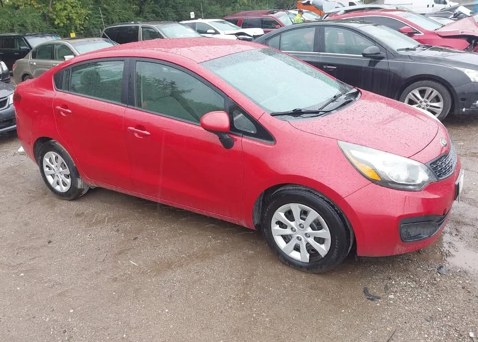 2015 Kia Rio - Image 3 of 8