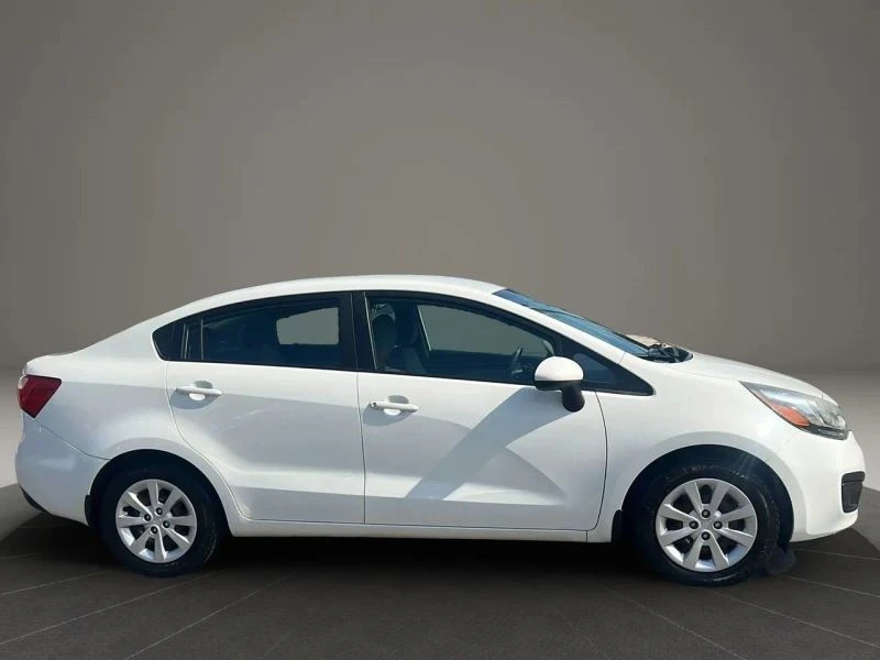 2015 Kia Rio - Image 4 of 12