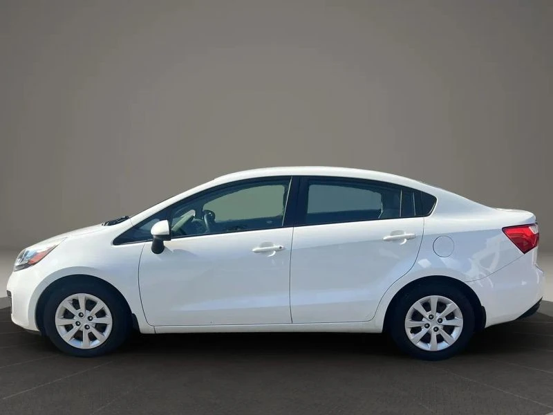 2015 Kia Rio - Image 8 of 12