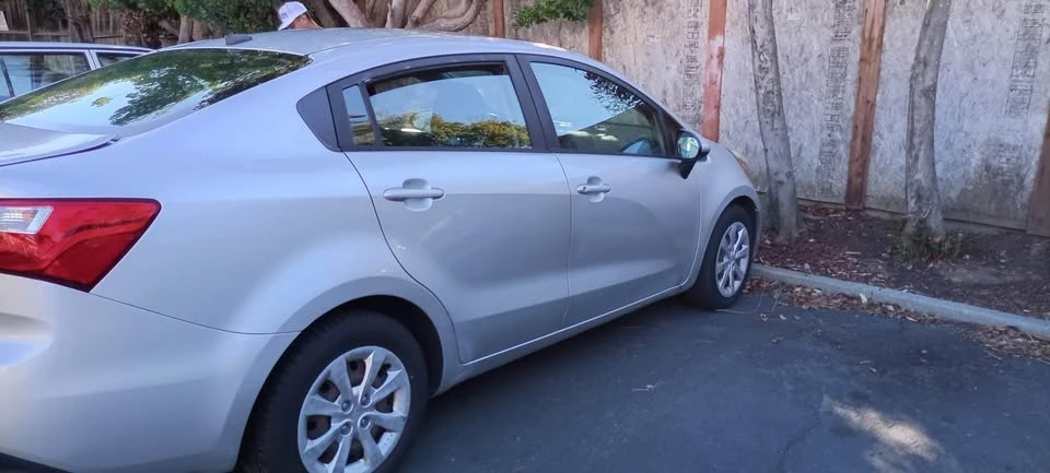 2015 Kia Rio - Image 5 of 16