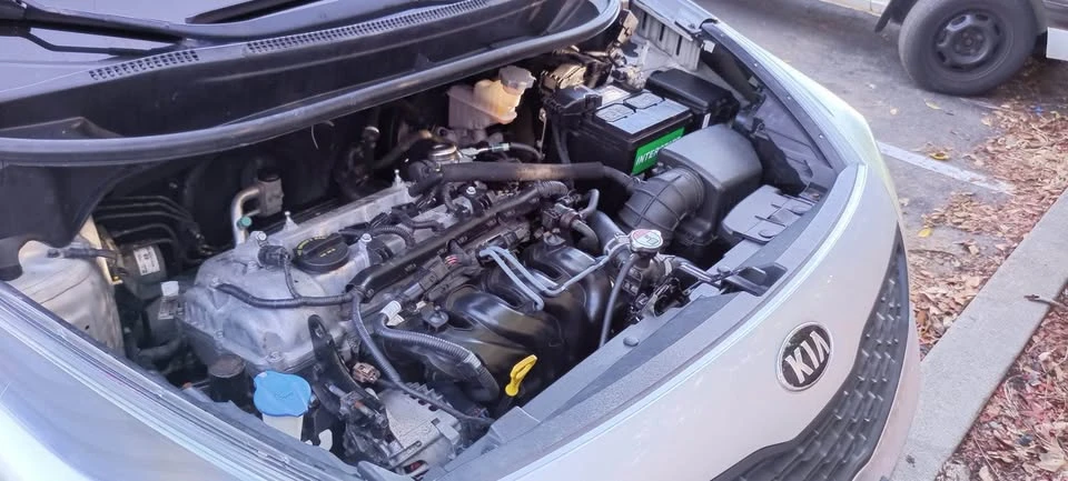 2015 Kia Rio - Image 13 of 16