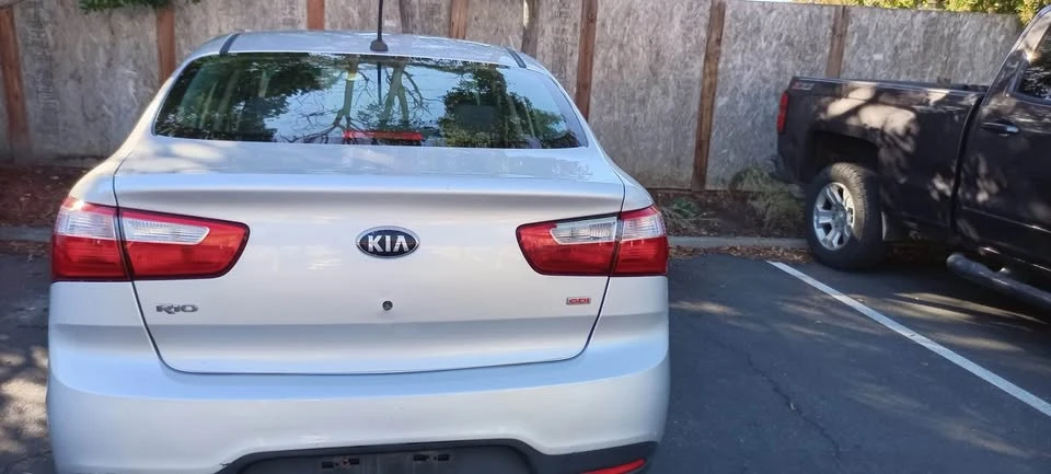 2015 Kia Rio - Image 6 of 16